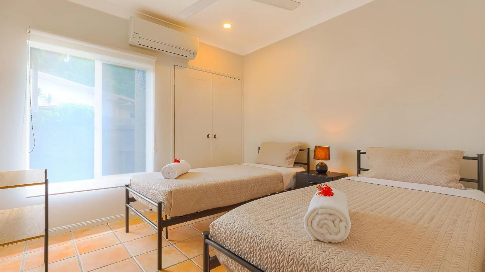 Tropical Paradise Luxury Home Kewarra Beach